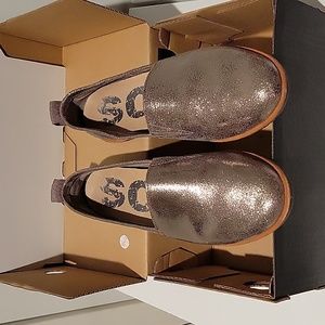 Sorel Ella slip ons